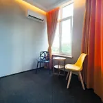 Hotel Beehive