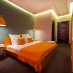 Beehive Hotel 3*