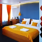 Beehive Hotel