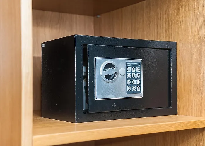 Beehive Szálloda 3*