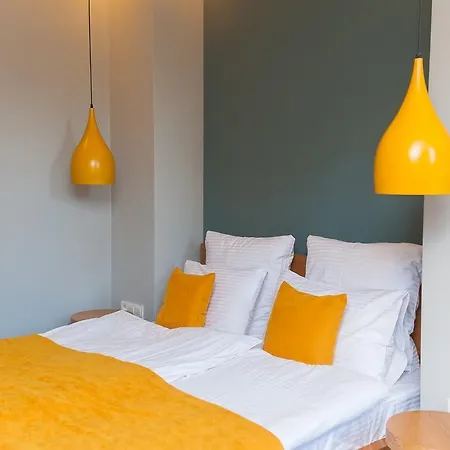 Hotel Beehive 3*