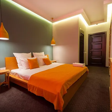 Beehive Hotel 3*